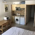 Apartment In And Out Studio, Sleeps 2-3 *