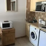 In And Out Studio, Sleeps 2-3