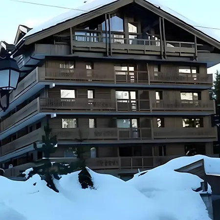 Apartment In And Out Studio, Sleeps 2-3 *