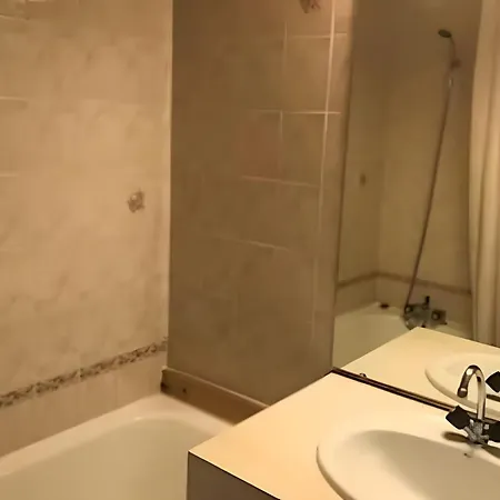 Appartement In And Out Studio, Sleeps 2-3 *